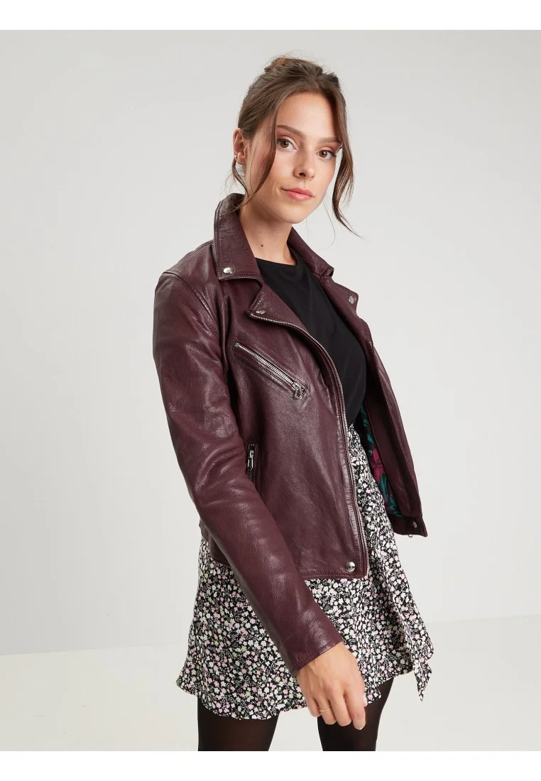 Cuir Prune