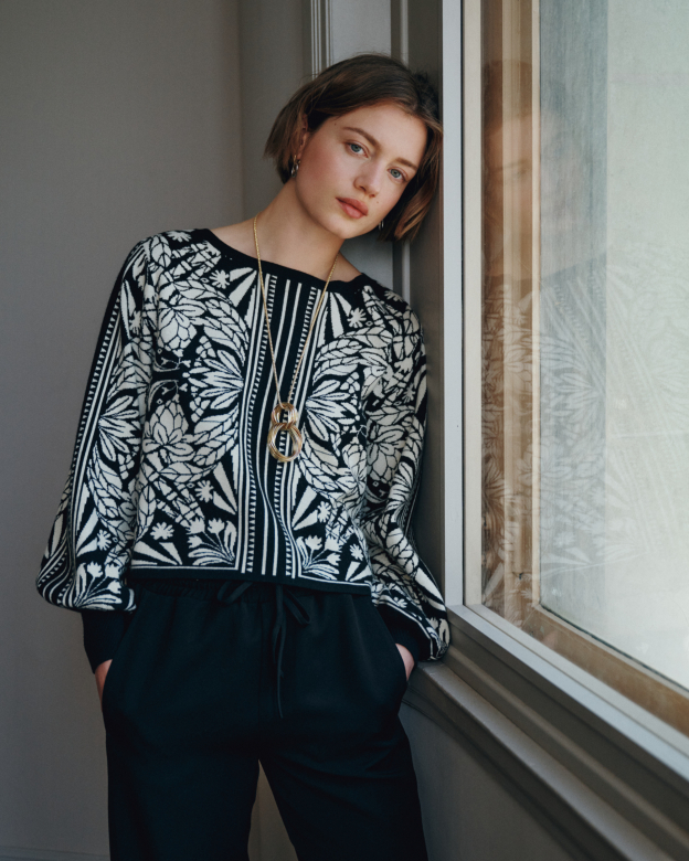 Pull jacquard